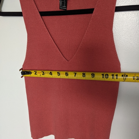 Forever 21 - Coral Pink Ribbed Tank- US size large - Picture 4 of 6